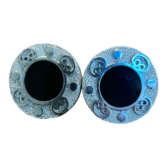 Christian Dior Cuff Links - Picture 2 of 5